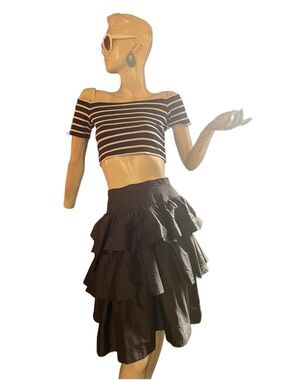 VINTAGE 1980s* Black Tiered Ruffle Midi Skirt - Women and BONUS STRIPE TOP